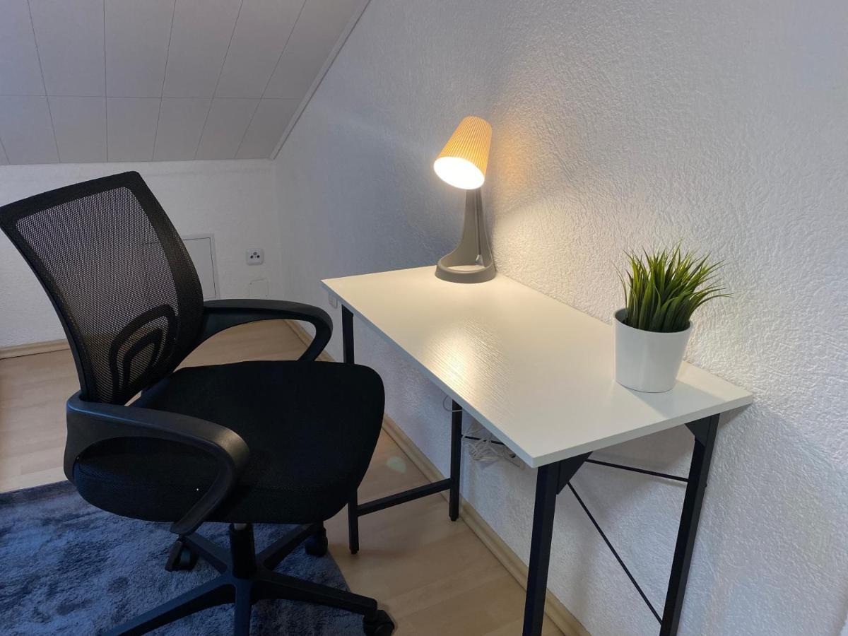 Deluxe Business Mit Netflix Premium & Parkplatz, Zentral Zu Audi & Schwarz Gruppe With 2 Bedrooms Apartment
